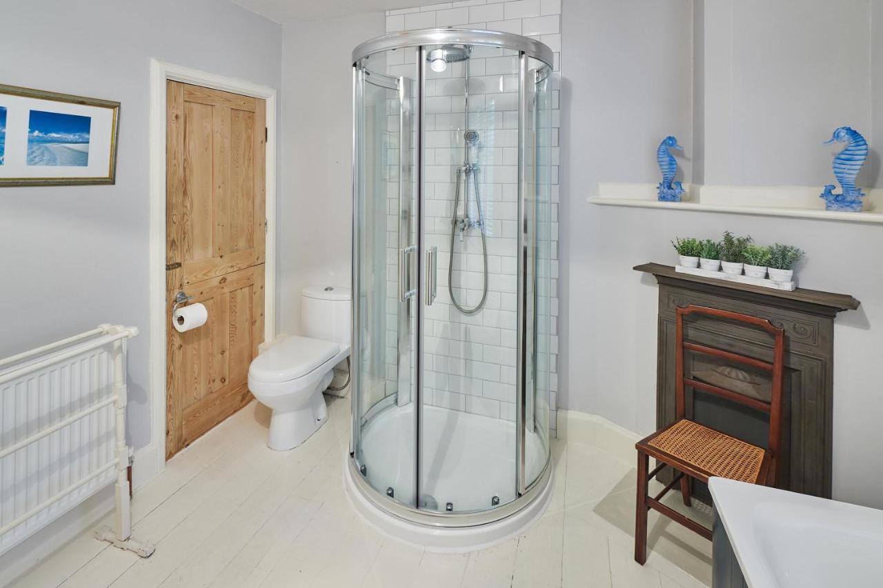 Host & Stay - 1 Coastguard Cottages Скарбъро Екстериор снимка