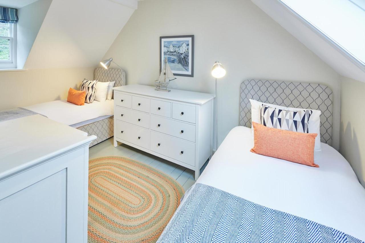 Host & Stay - 1 Coastguard Cottages Скарбъро Екстериор снимка